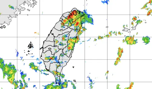 雨下到何時才停？新北等15縣市「豪雨特報」　桃園以北大雷雨狂轟