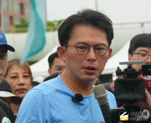 黃珊珊前助理開砲新書像「小說」　黃國昌反嗆：民進黨改革全跳票
