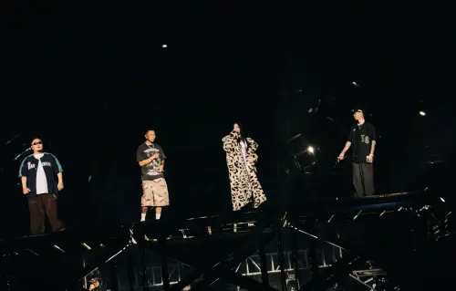 ▲關於A-Lin（左3）今晚擔任頑童演唱會來賓的原因，主要是因為她每次在頑童慶功宴的時候都有到，她也承認，每次自己都賴著不走。（圖／本色音樂提供）