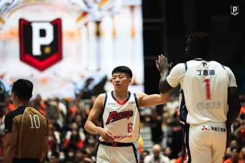 PLG／領航猿98:94擊敗富邦勇士！系列賽1:1平手　卡總盛讚關達祐