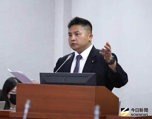 1300公噸致癌油去哪了？　吳宗憲轟流向不明：衛福部長下台