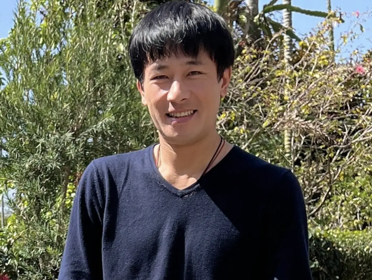 ▲傅子純（如圖）因急性血癌離世，享年46歲。他從小是田徑隊，加上服兵役時是1年8個月的海軍陸戰隊，受過體能訓練，讓他拍戲時的落水戲、跳水戲，都不用替身，都可以自己來，令粉絲懷念。（圖／翻攝自傅子純IG@futzuchun_aaron）