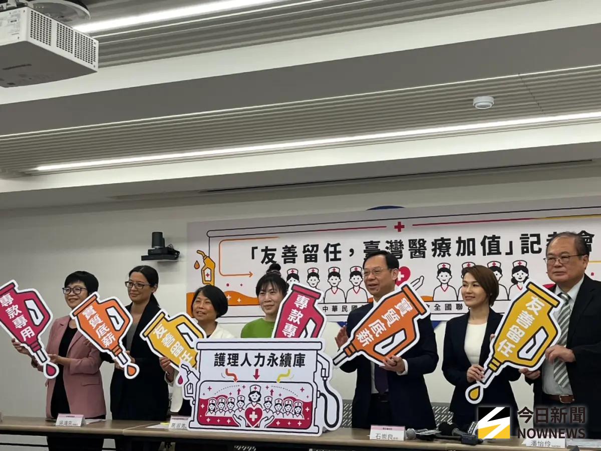 ▲石崇良出席護理師公會記者會，也強調自己跟理事長感情好到超乎想像。（圖／記者張乃文攝）