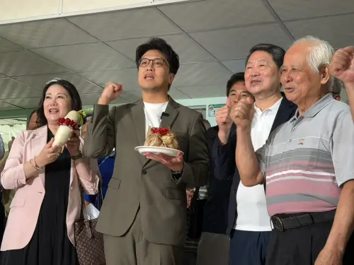 柯文哲喊不懂「大台北天際線」　沈伯洋：他可能忘了