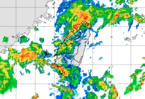 大豪雨特報／高雄、屏東一片紅！氣象署：全台降雨警戒　今明最猛
