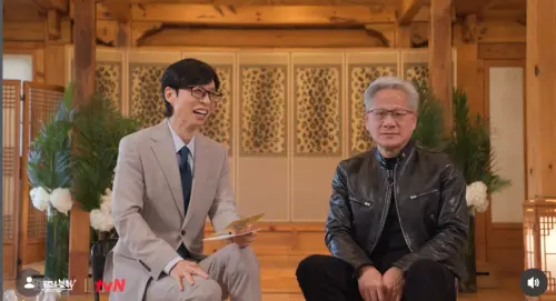 ▲黃仁勳（右）鼻子被命理師點名是一輩子不缺錢的面相，沒想到黃仁勳竟馬上開玩笑說劉在錫（左）鼻子太小。（圖／翻攝自IG@youquizontheblock）