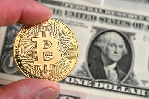 四大黑天鵝同時引爆：比特幣創FTX以來最慘單週　市值蒸發四千億