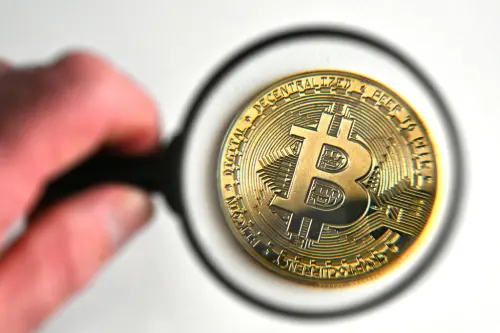 ▲比特幣崩17%、以太幣跌22%、市值蒸發四千億！（圖／美聯社／達志影像）