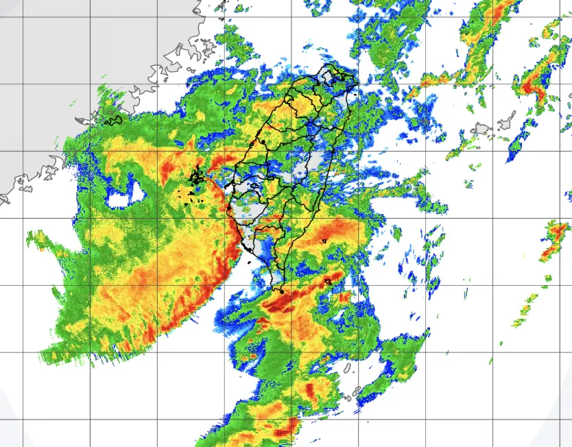 中午買飯注意!氣象署「豪雨特報」擴大 強風豪雨直擊台南、高雄