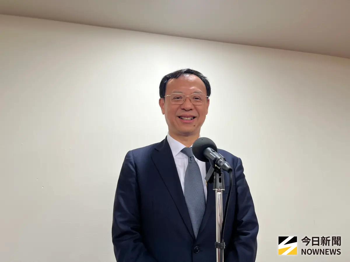 一日手術、居家醫療影響保險給付 石崇良:估年底前新型保單開發