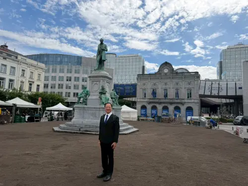 Former premier Jiang visits Brussels. (TCN)