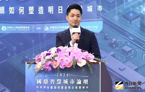 赴星領獎、喊廢監院！蔣萬安有望挑戰2028？媒體人預言下一步