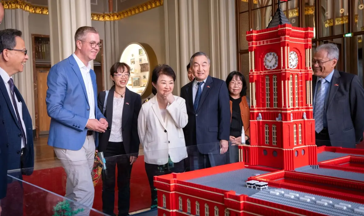 盧秀燕柏林打卡遭灌爆！挨酸畢旅好玩嗎？人設比市政還會做