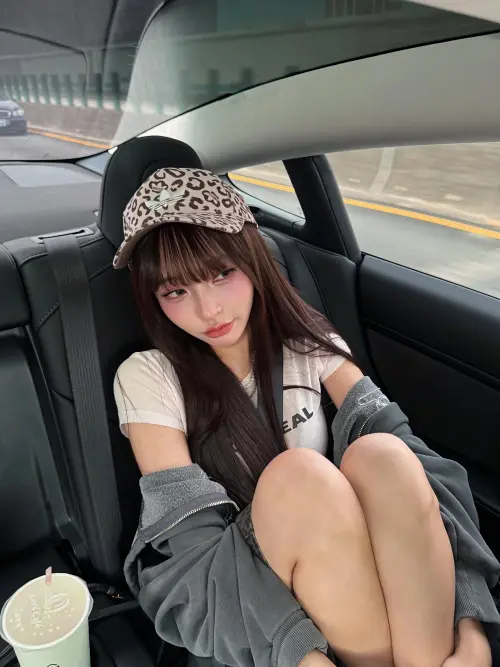▲林襄（如圖）發文喊坐後座好暈，粉絲留言區狂cue馬傑森，叫他開慢點。（圖／翻攝自林襄 Mizuki﻿ FB）