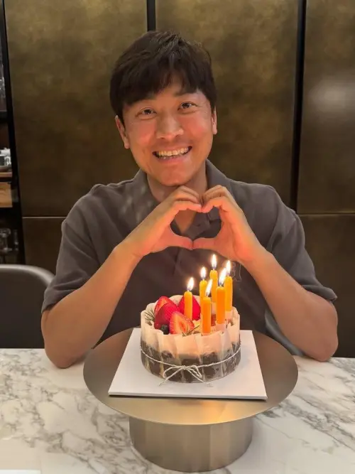 ▲侯昌明45歲後就進入半退休模式，把時間都拿來陪家人。（圖／侯昌明臉書）