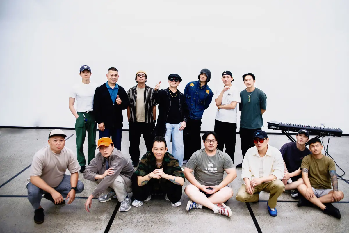 ▲《角頭》演唱會8/22在高雄流行音樂中心開唱，近日驚喜宣布8/23加場，並公開嘉賓玖壹壹與麋先生聖皓。另外，加場門票6/14下午3點於ibon售票系統及全台7-11 ibon機台全面開賣。（圖／曼尼娛樂提供）