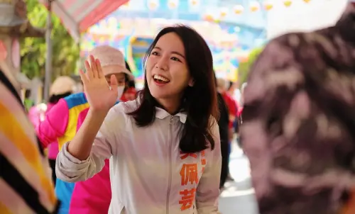叫白海豚怎麼活？廢土方填台中港　何欣純當政績！美女議員喊反對
