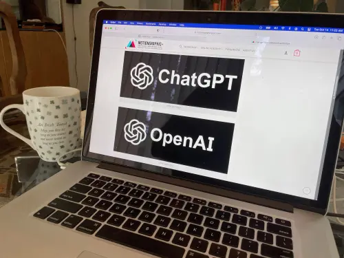 ChatGPT週活躍用戶破9億　OpenAI正式申請IPO估值上看1兆美元