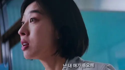 ▲朴智妍在《鐵拳教育》演出對兒子班導師瘋狂投訴、威脅、恐嚇、跟蹤和騷擾的惡質家長。（圖／翻攝自박지연 Ji-yeon Park IG＠parkg）
