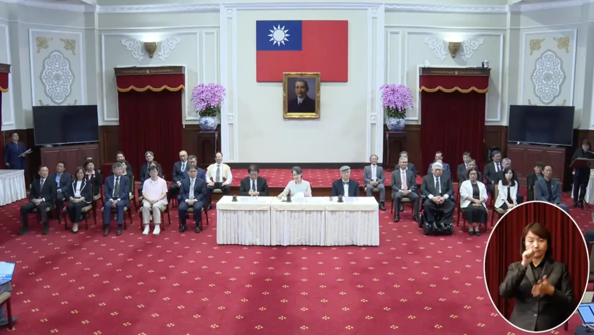 ▲蔣萬安公開表示廢除監察院，林濁水也感嘆民進黨死挺五權憲法，衷心建議綠營重新考量。（圖／總統府yt）
