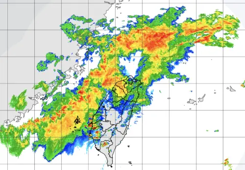 西南風衝進來了！全台再迎48小時「雨勢高峰」　台中以南注意豪雨