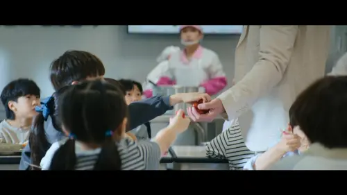 ▲金武烈說小朋友挑食把小番茄丟給他，完全是真實舉動，不是在演。（圖／翻攝自Netflix）