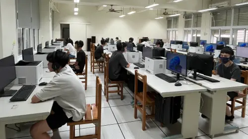 予能國際攜手高雄五校辦牛津英語公益考試　助偏鄉學子接軌國際