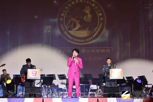 ▲歌手翁立友受邀壓軸演唱，向國軍官兵致敬，感謝官兵保家衛國的奉獻與付出。（圖／記者莊全成攝，2026.06.15）