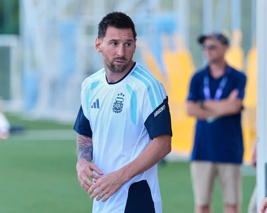 ▲梅西（Lionel Messi）在賽前的備戰狀態始終是全球焦點。儘管過往梅西曾在身體不適的狀況下仍為國拼搏，但目前梅西狀態看起來非常出色。（圖／美聯社／達志影像）