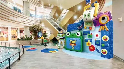 ▲Mitsui Shopping Park LaLaport南港，B1F北廣場則打造「冒險前哨站」，面對3C科技來勢洶洶，太空騎警必須展開默契行動。（圖／業者提供）