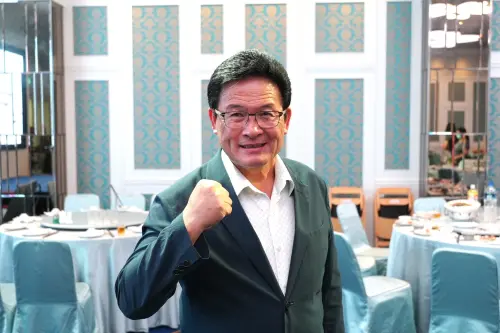 三腳督火藥味飆升！邱建富點名她「沒那麼強」　陳素月一句話回敬