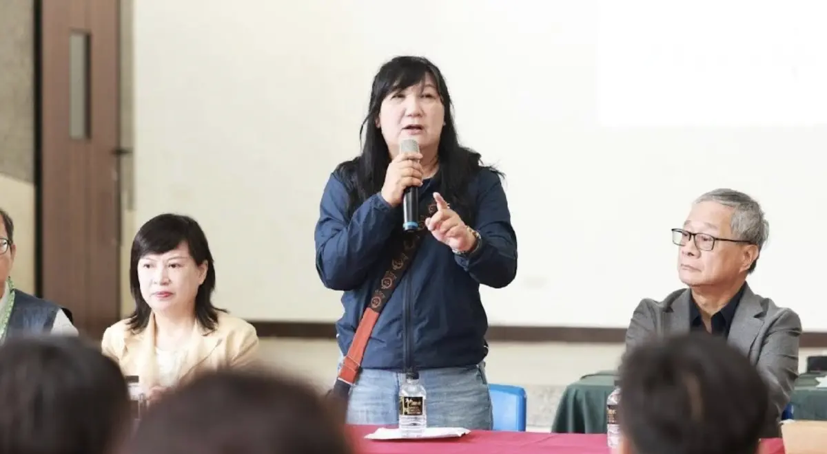 ▲羅廷瑋稱送芒果是覺得拍謝黨團操作，伍麗華反駁稱是對方延伸解讀、自圓其說。（圖／翻攝自伍麗華臉書）