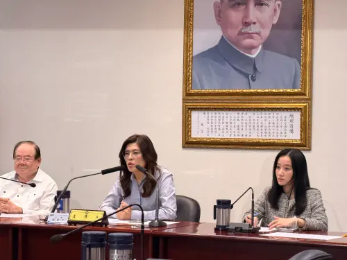 鄭韓2028卡位戰開打？鄭麗文喊別作文章：盼韓國瑜獲美高規格接待