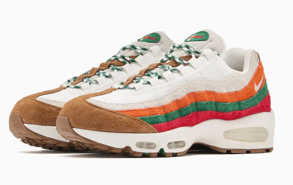 ▲7-11員工鞋？Nike Air Max 95推出限定配色，以7-11顏色為靈感打造，外型超有質感引爆全球討論，甚至有台灣人笑說「應該普發店員一人一雙」。（圖／翻攝自Foot District網站）