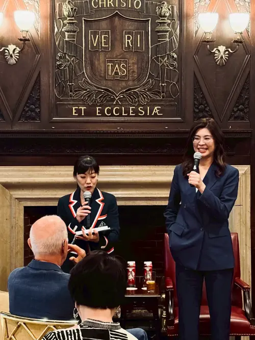 Cheng Li-wun attends a luncheon at the Harvard Club of New York on June 8. (KMT)