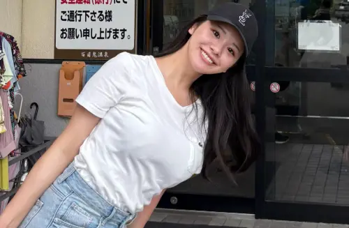 日本24歲美女主播爆紅！只穿白T也超辣　粉絲狂讚：媲美寫真偶像