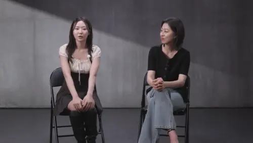 ▲《鐵拳教育》反派朴智妍（右）、朴敘允（左）都叫自己劇中角色「不要那樣活著」。（圖／翻攝自YouTube@NetflixKorea）
