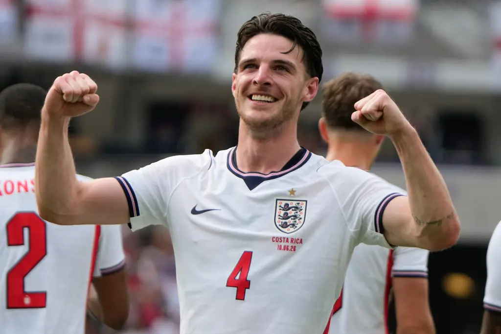 ▲英格蘭絕對的中場大腦賴斯（Declan Rice）在下半場因傷退場，離場時被目擊一瘸一拐，引發外界擔憂。（圖／美聯社／達志影像）