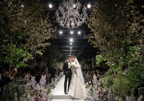 ▲南宮珉（左）與秦雅凜（右）結婚4年後，今日傳出將誕下第一胎。（圖／翻攝自南宮珉IG@min_namkoong）
