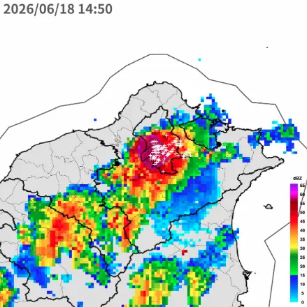 ▲今日台北市、新北市及南投縣有短延時強降雨發生，並伴隨較強陣風、閃電落雷，請慎防溪（河）水暴漲、坍方、落石、低窪地區慎防積水、低能見度、雷擊。（圖／取自中央氣象署）