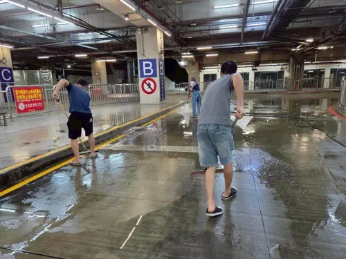 中市府加強車站清消　7月強清街友亂置雜物