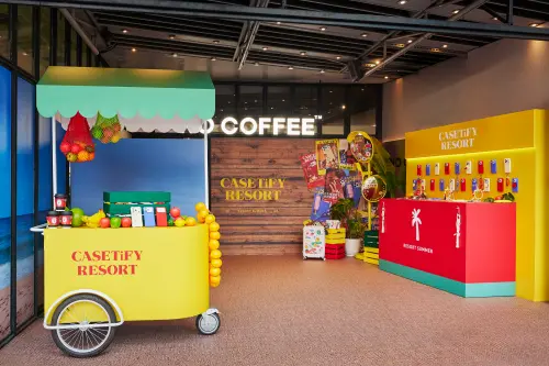 ▲CASETiFY攜手福岡咖啡NO COFFEE，在中山商圈限時推出期間限定「CASETiFY 酷暑俱樂部」。（圖／CASETiFY提供）