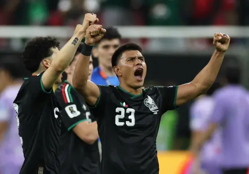 ▲東道主之一的墨西哥在小組賽第二輪以1：0險勝南韓，寫下兩連勝，成為本屆世界盃首支挺進32強淘汰賽並鎖定小組第一的球隊。（圖／路透／達志影像）