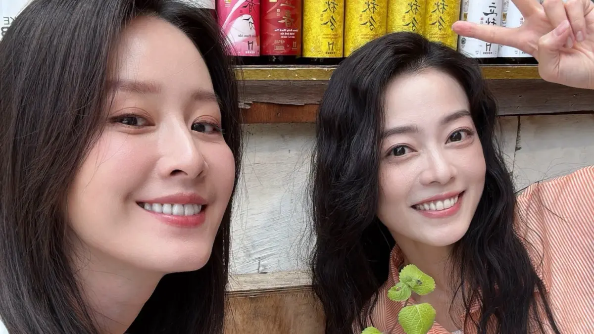 曾愷玹、喻虹淵自拍！2大戲劇女神復出後同框　粉絲：都不像媽媽