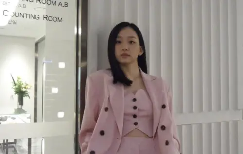 《鐵拳教育》女主角秦基周曾是三星工程師！每天晚上躲前輩約喝酒