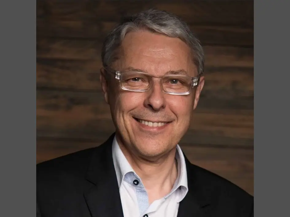 ▲遊戲巨頭育碧（Ubisoft）聯合創辦人吉列莫特（Claude Guillemot）驚傳去世，享壽69歲。（圖／翻攝自X）