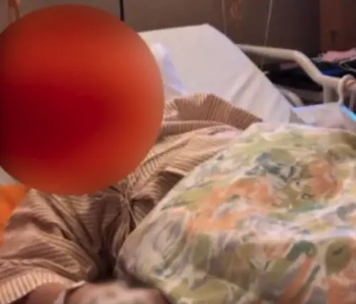 ▲受害者家屬公開母親住院照片，並持續透過部落格與漫畫記錄事件，希望悲劇不再重演。（圖／翻攝醫療過誤原告の会）