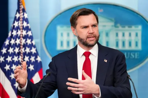 ▲范斯抵瑞士啟動核談判（圖／路透社／達志影像）