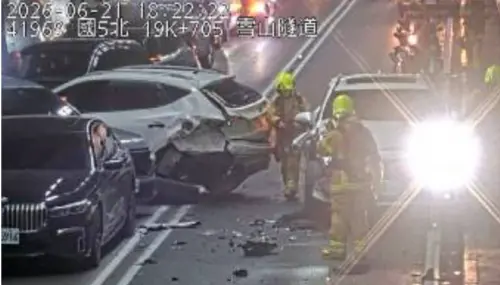 端午收假國5塞爆！雪山隧道「5車追撞」雙向封閉　車流回堵6公里