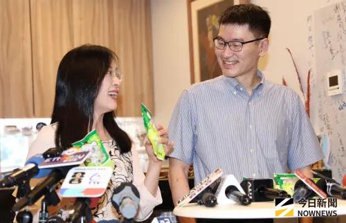 梁文傑買鳳梨釋迦謝罪　陳瑩脫口：少去一次酒店可以買很多